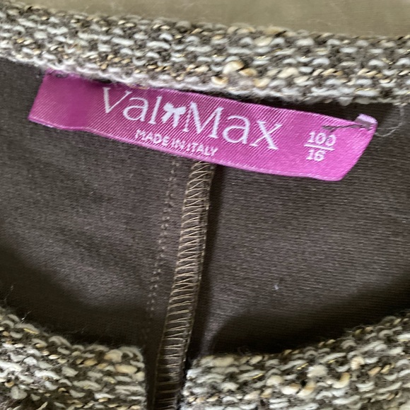 Cute and stylish Val Max girls blazer skirt set 16 - Picture 5 of 9